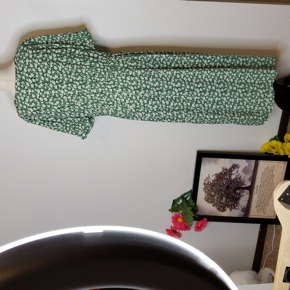 NEW Boutique Cottage Core Boho Calico Floral Button Down Midi Dress Classic - Picture 15 of 16